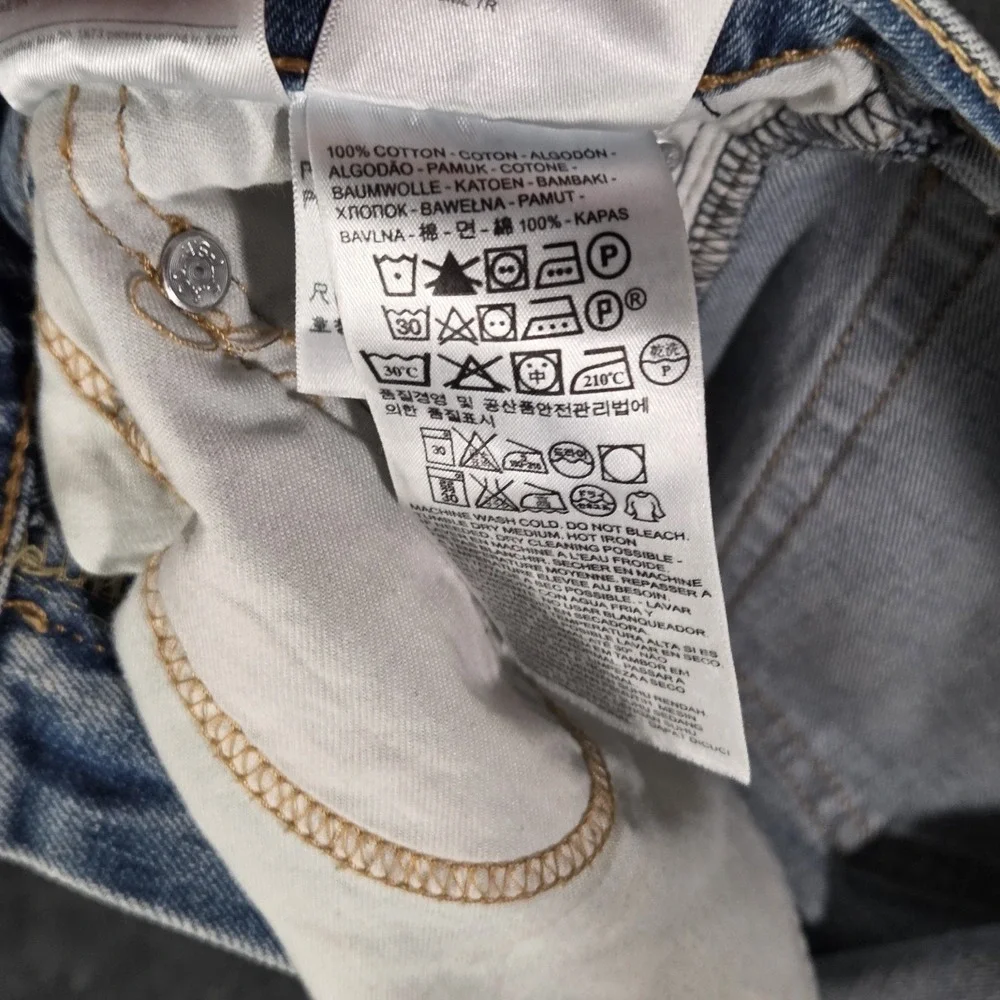 Levis levi 511